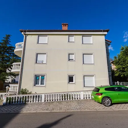 Ilicevic Apartamento *